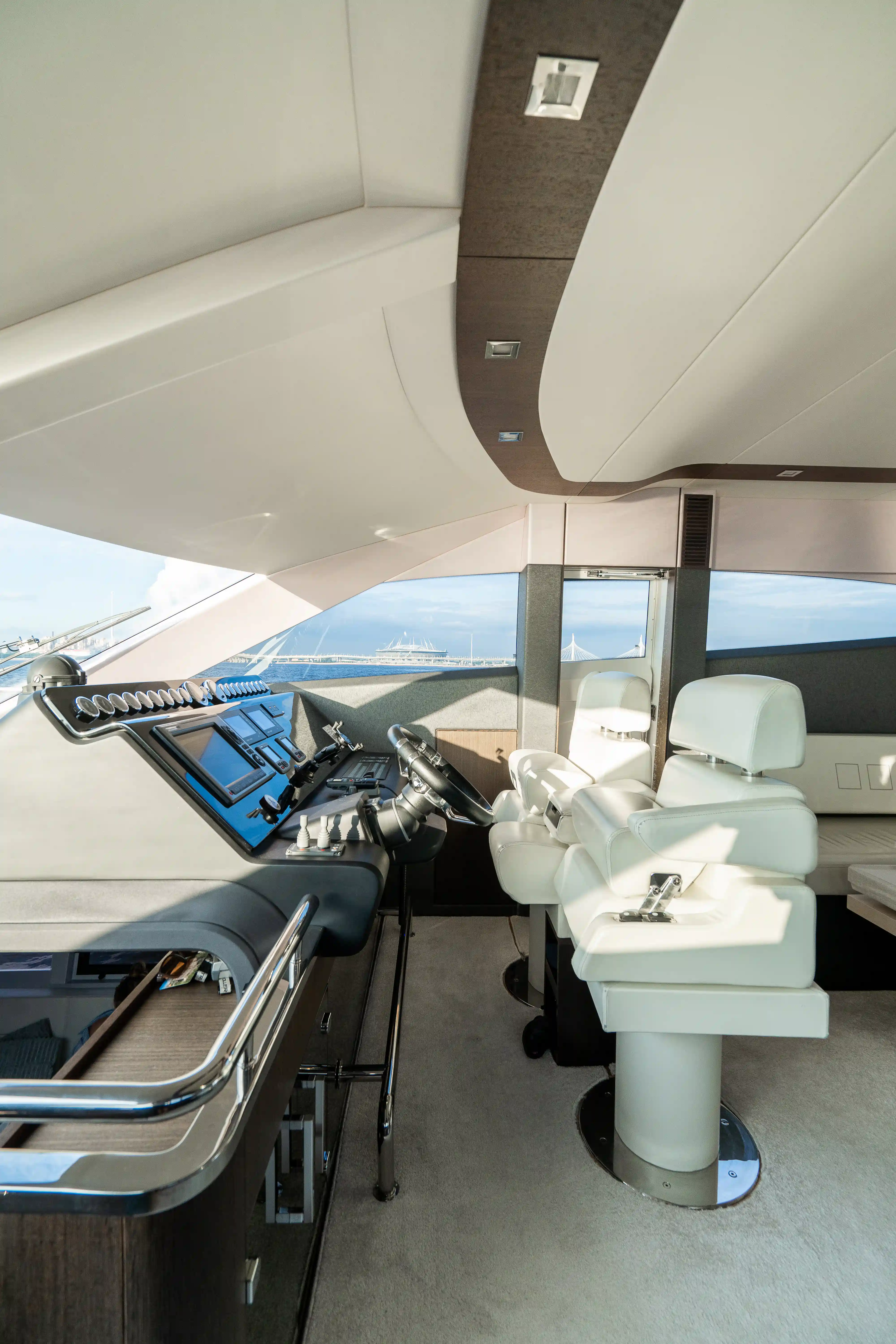 Яхта  «Galeon 640» image- 18